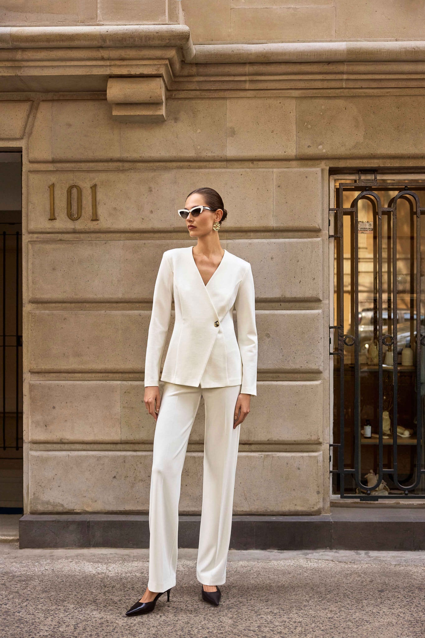 Classic Wide-Leg Pant