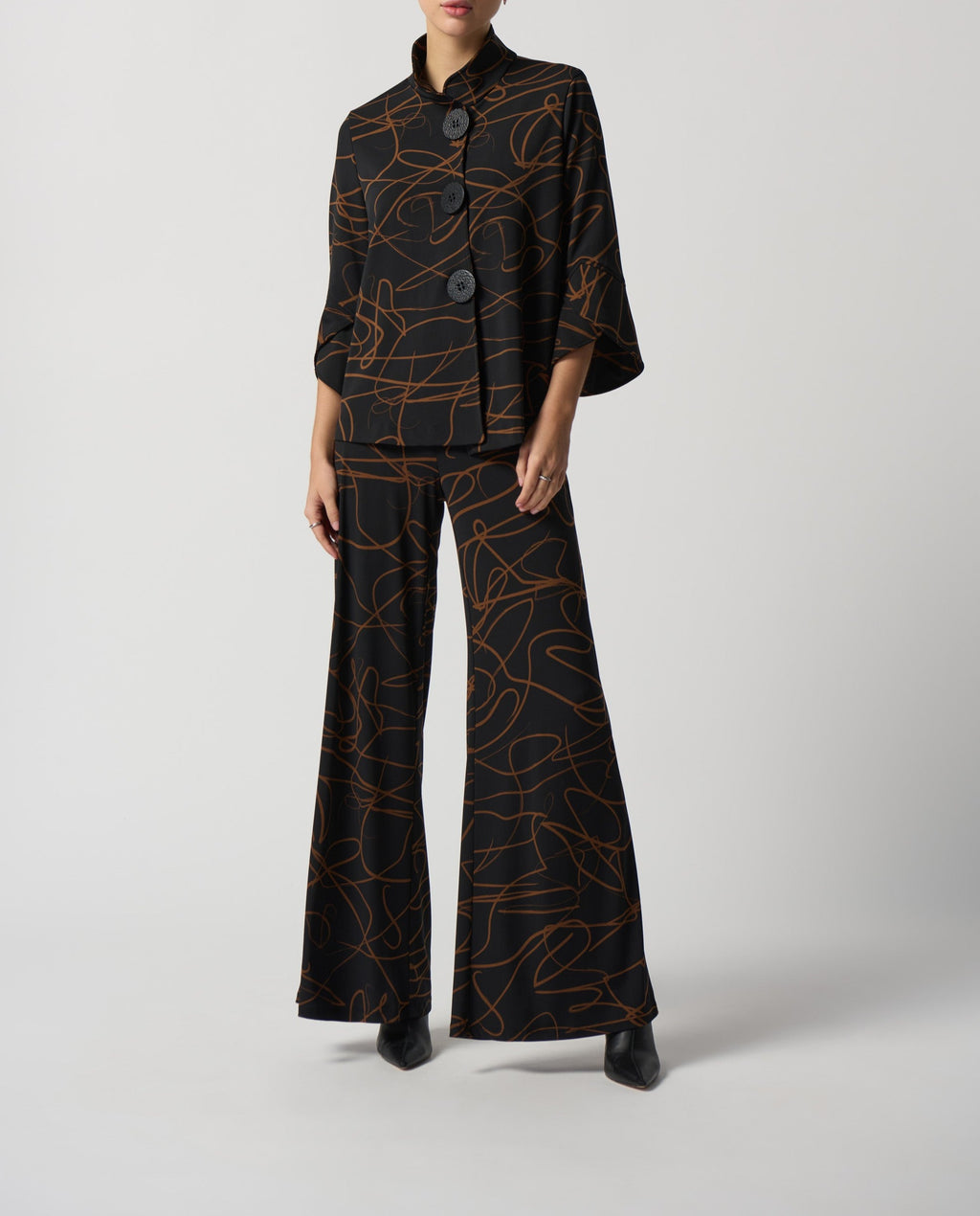 Abstract Print Trapeze Jacket | Black/Toffee