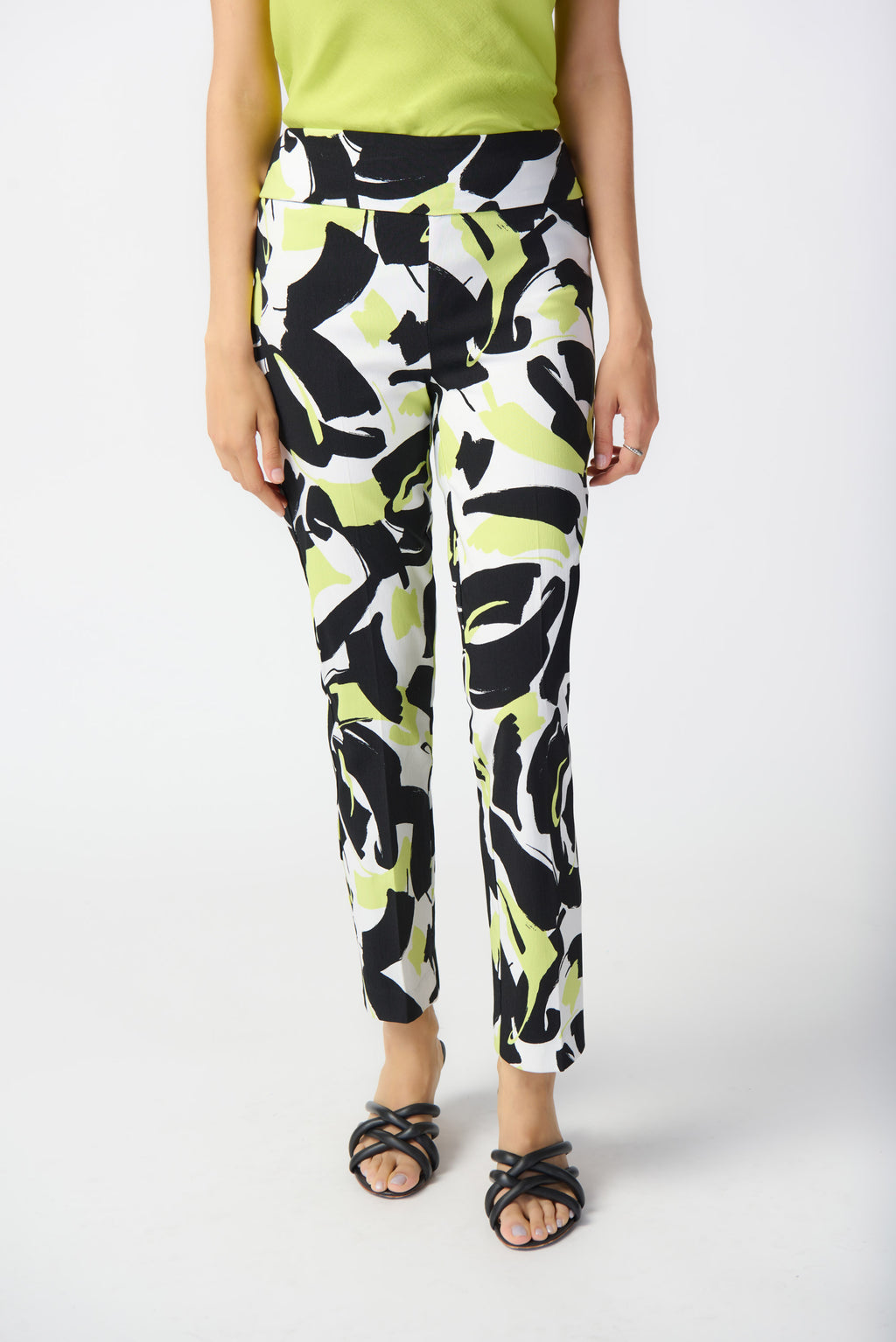 Abstract Print Pull-On Pant