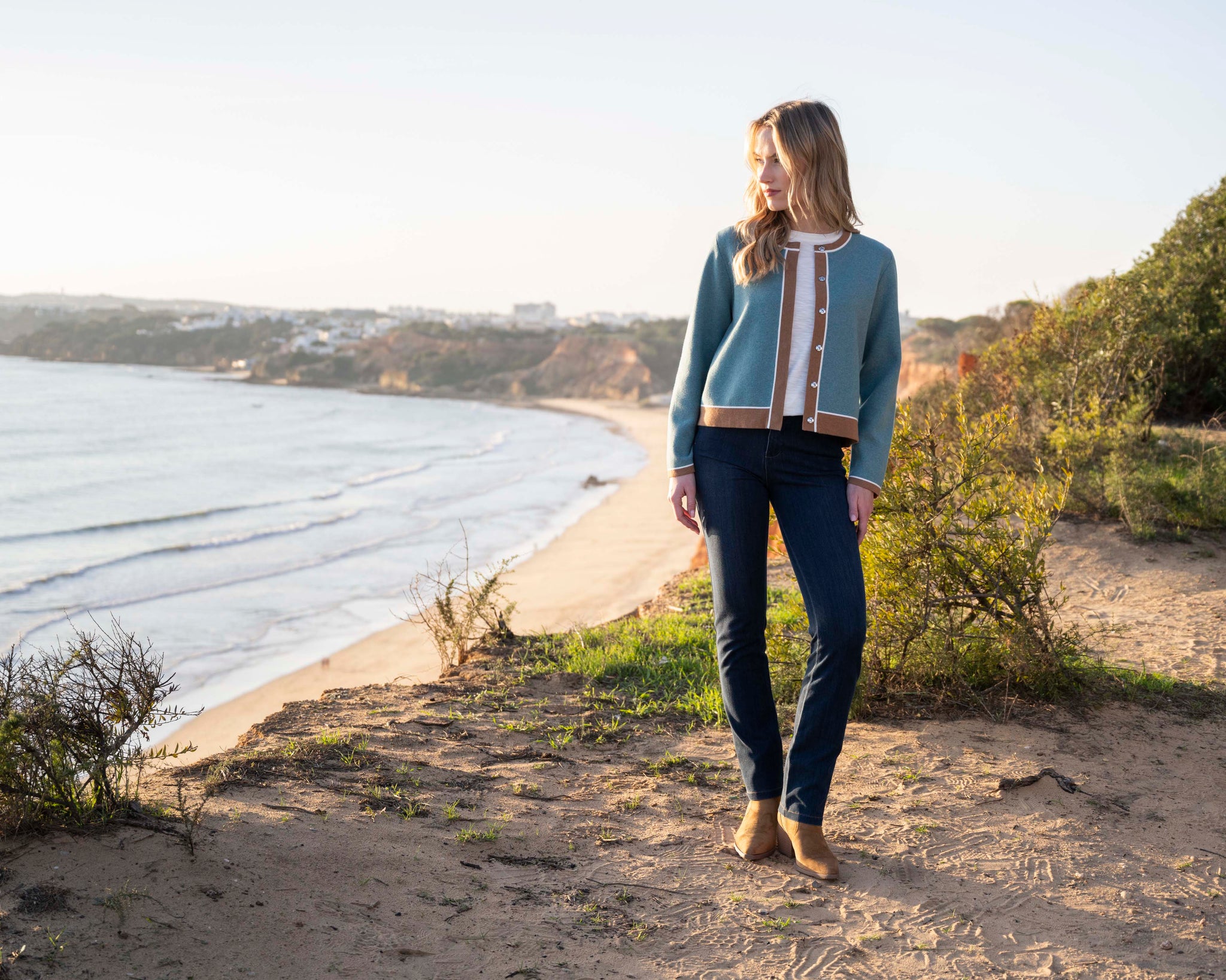 Color Trim Snap Cardi