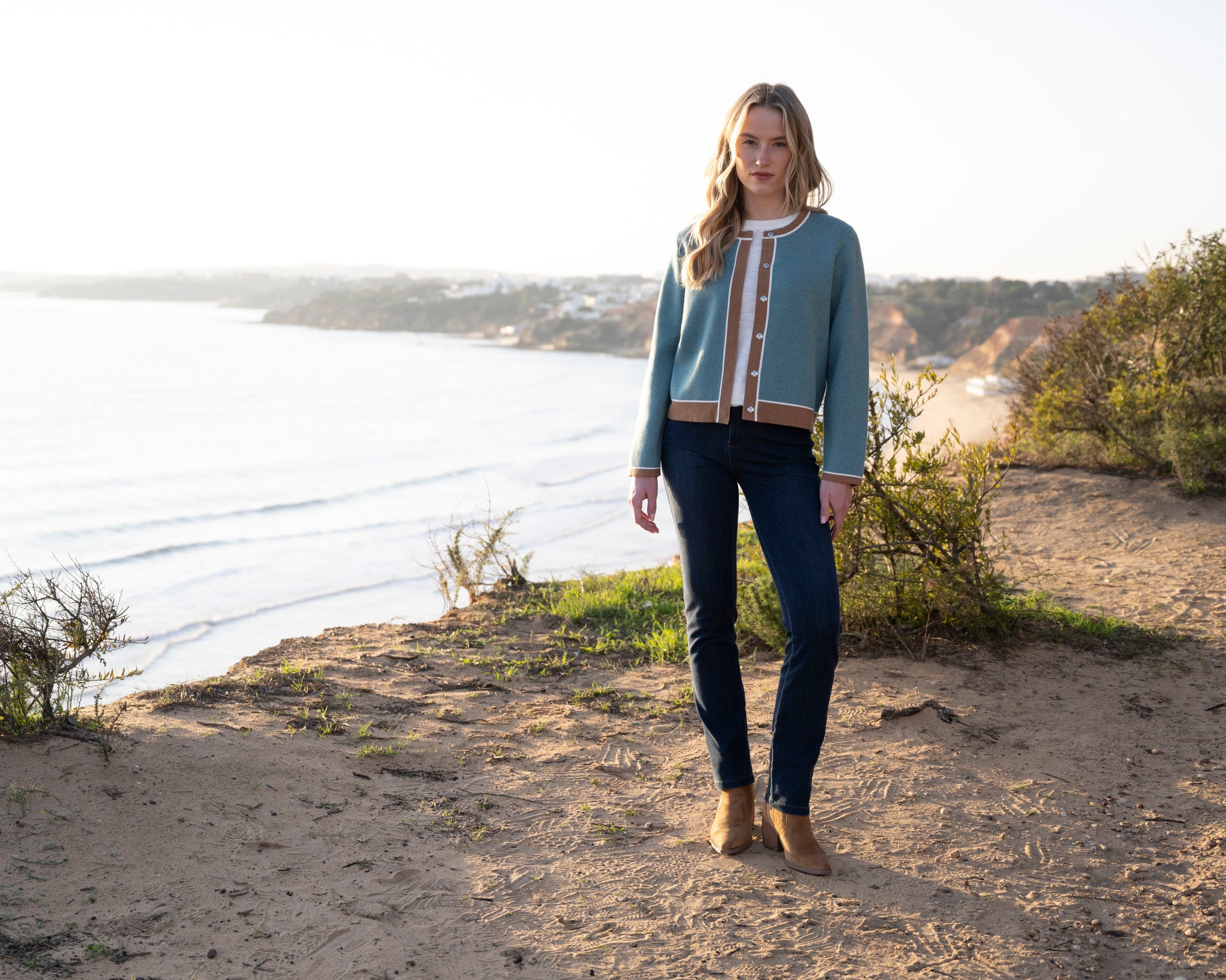 Color Trim Snap Cardi