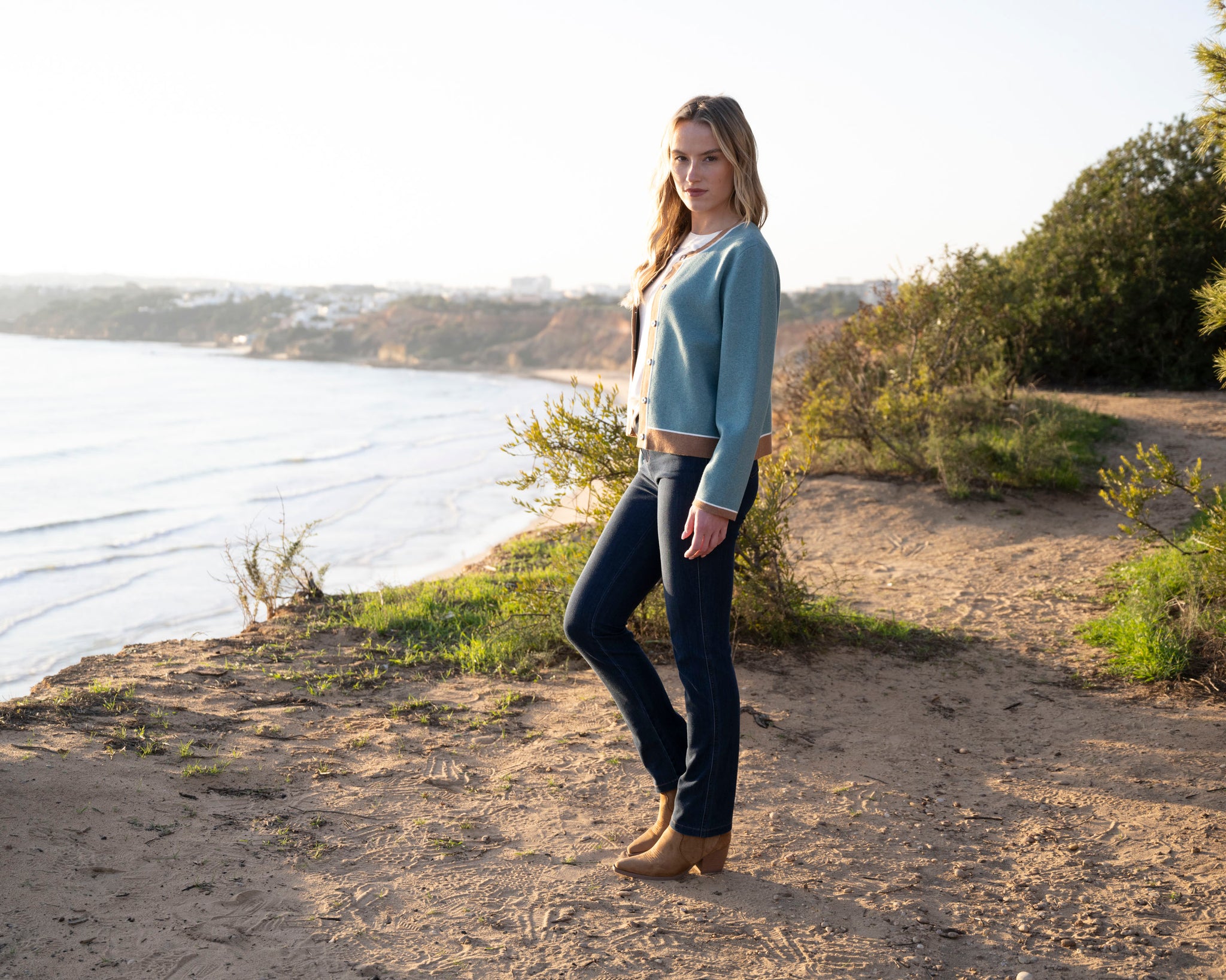 Color Trim Snap Cardi