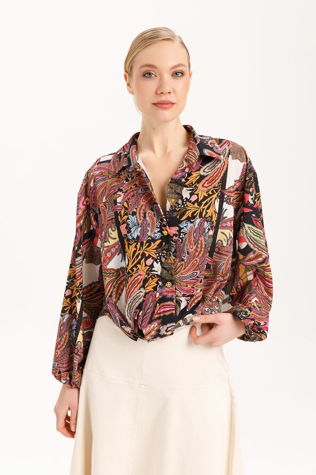 Pubol Twist Front Blouse