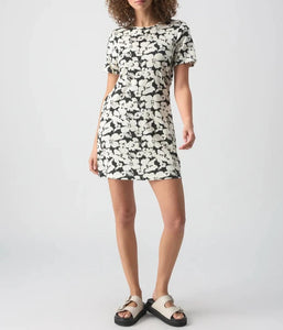 The Only One T-Shirt Dress | Echo Blooms