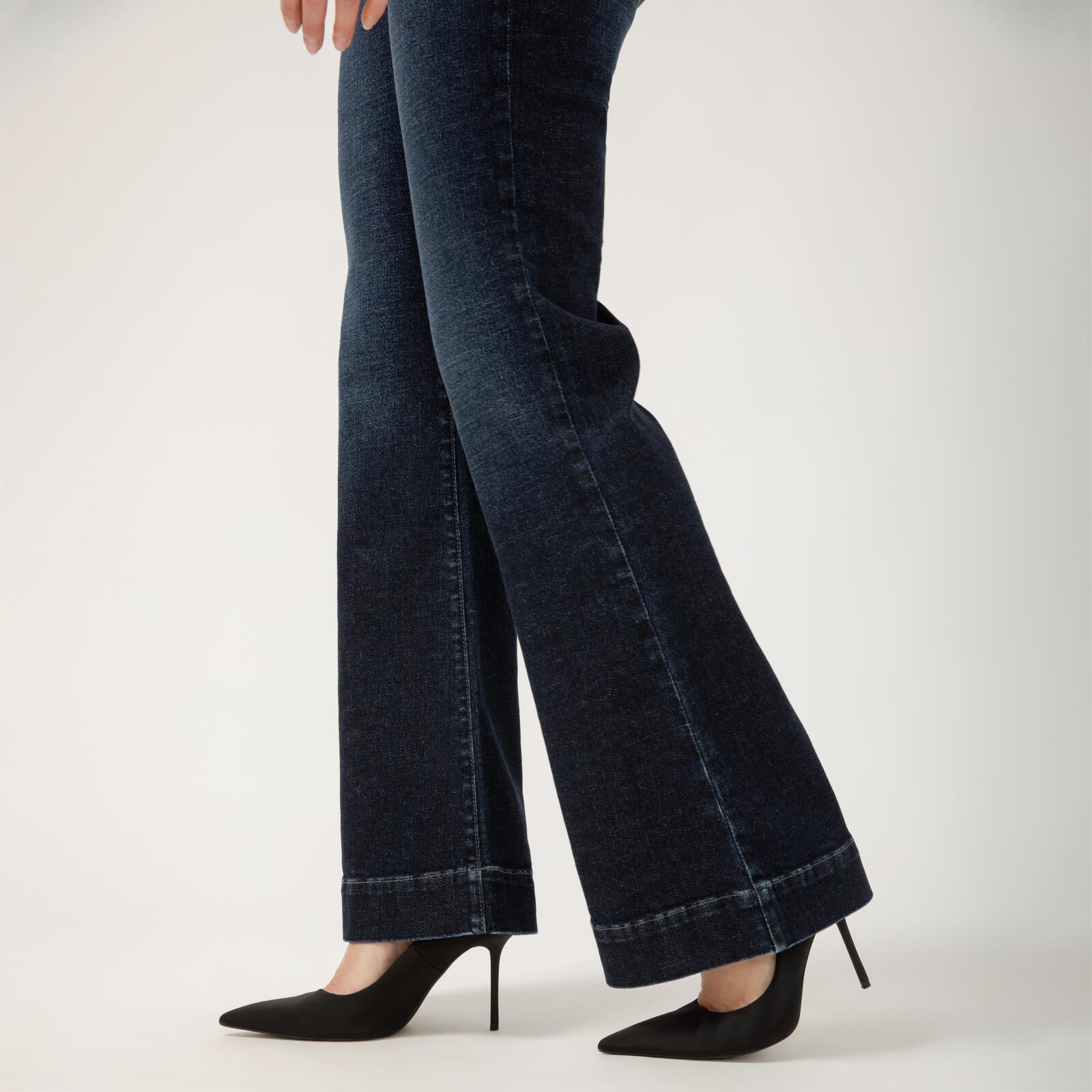 Jag Kait Mid Rise Flare Jeans