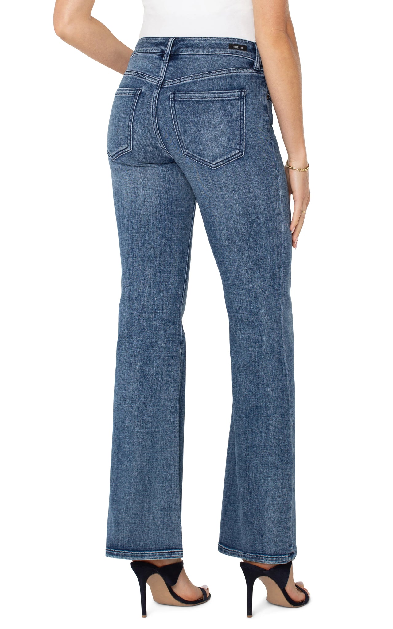 Hannah Flare 32" Jean