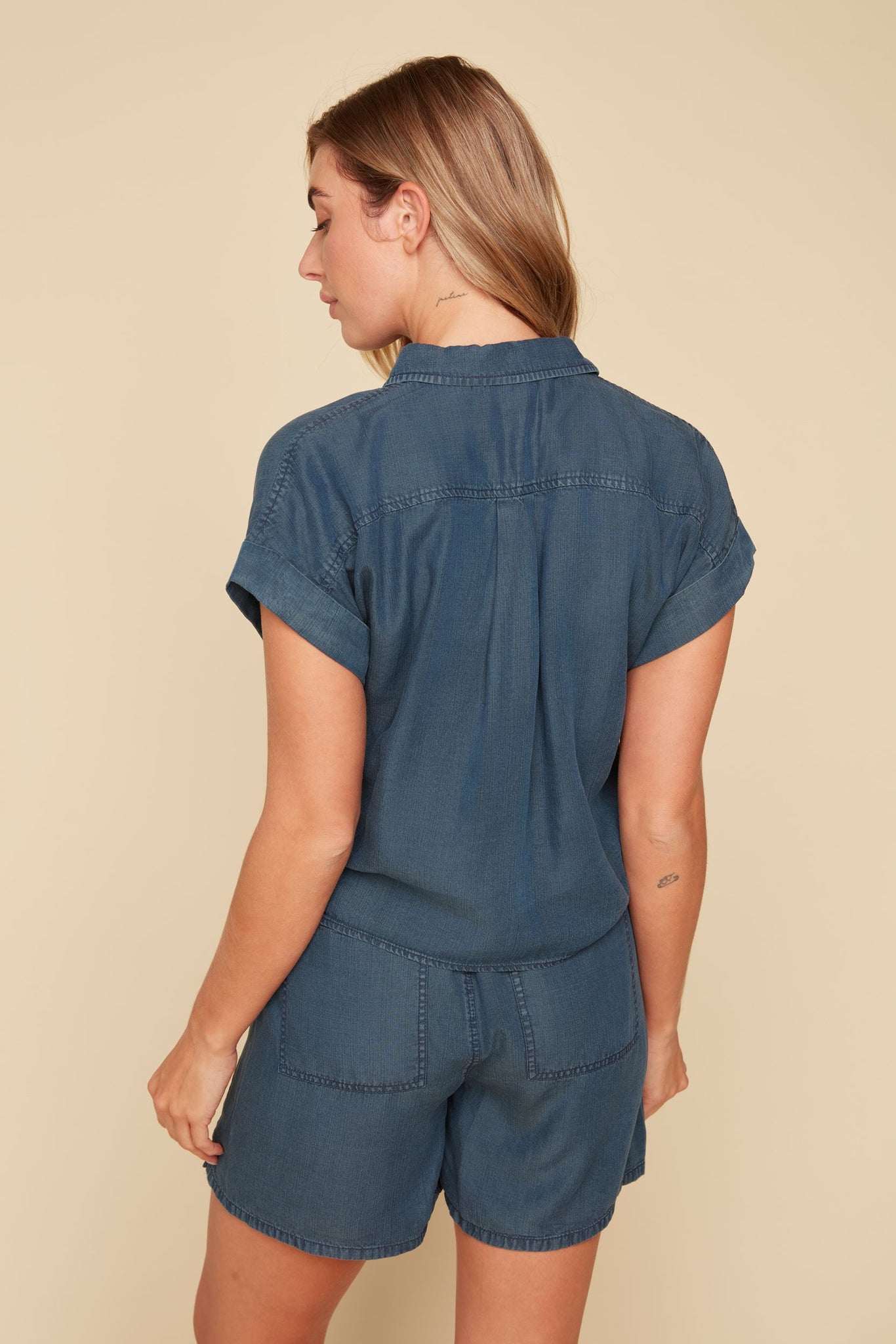 Short Sleeve Tencel Tie Blouse