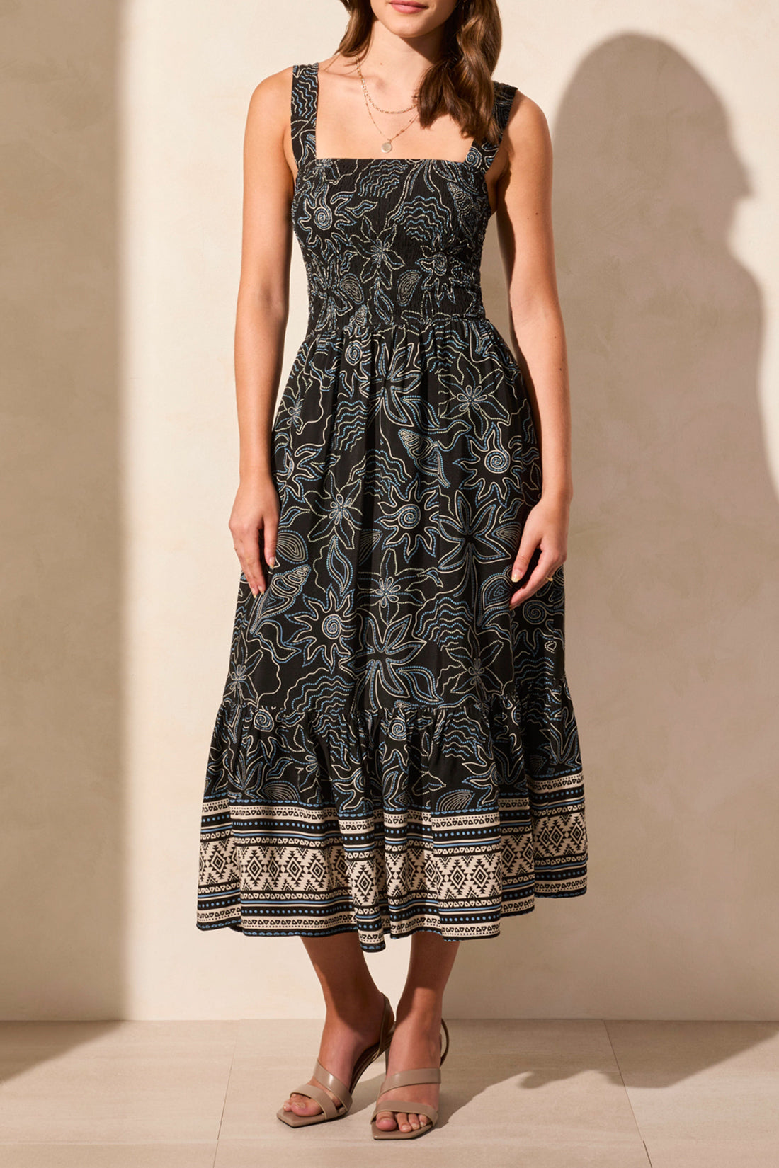 Lined Sleeveless Dress With Ruching Top