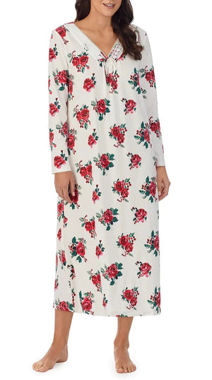 Winter Rose Nightgown | Roses