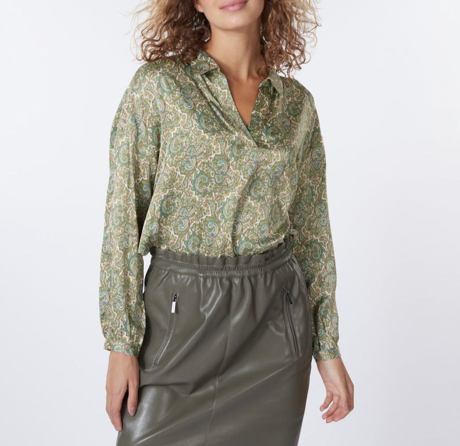 Pullover Collared V- Neck Blouse | Green Print