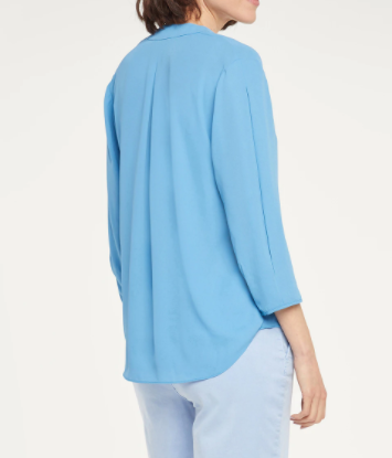 Charming Top With Three-Quarter Sleeves