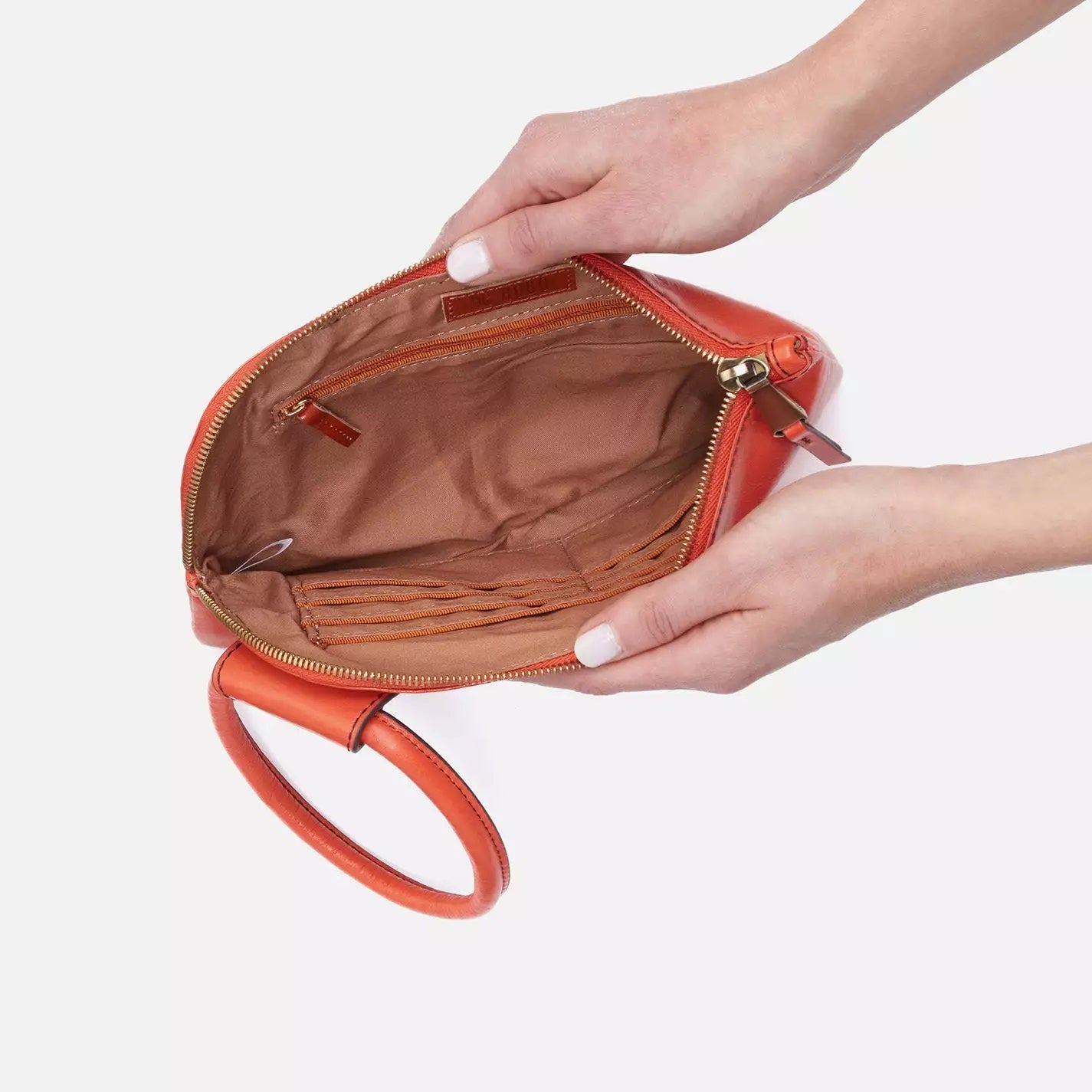 Sable Wristlet | Zinnia